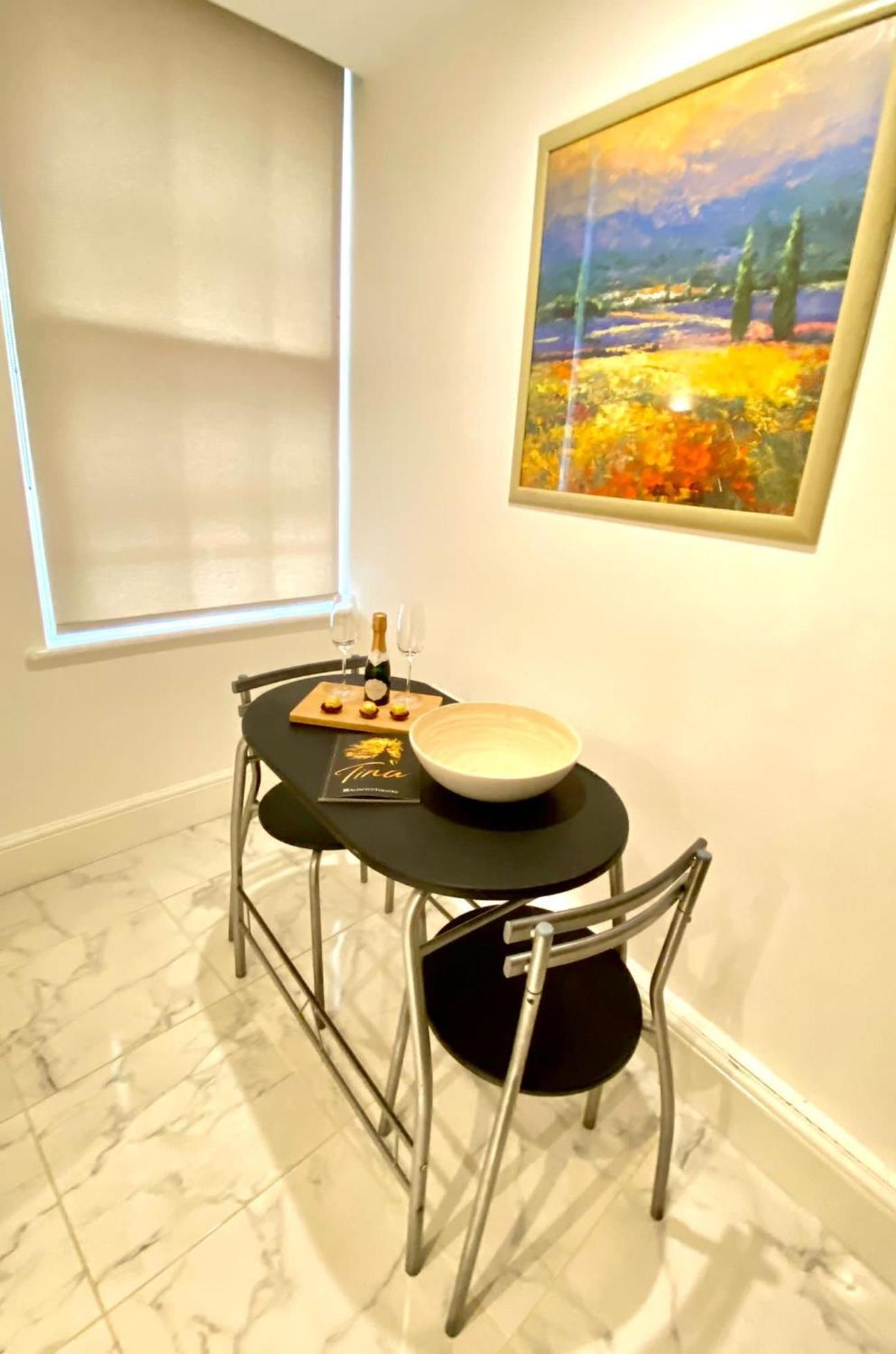 Shoreditch & Liverpool Street Room B London Bagian luar foto